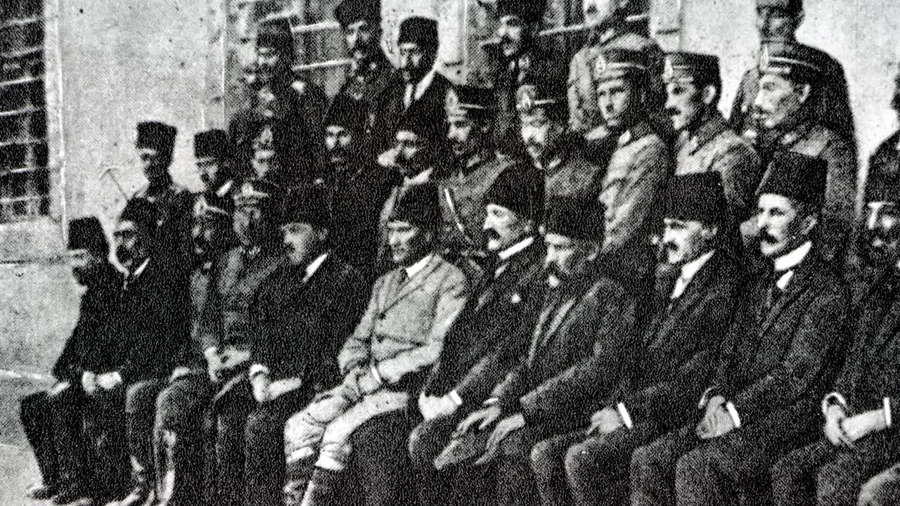 Milli Mücadelenin dönüm noktası: Erzurum Kongresi 107 yaşında