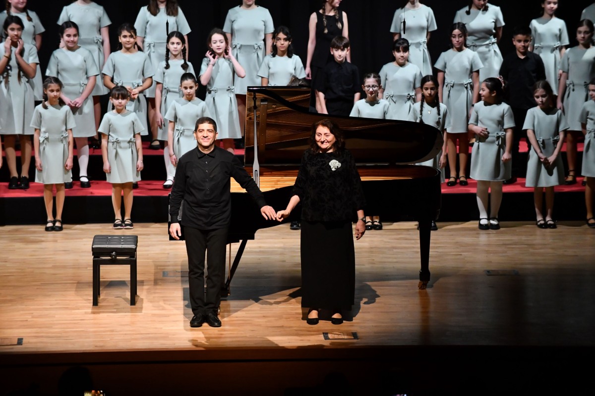 Çanakkale’de Türev Berki’nin Piyano Resitaliyle Çarşamba Konserleri Başladı