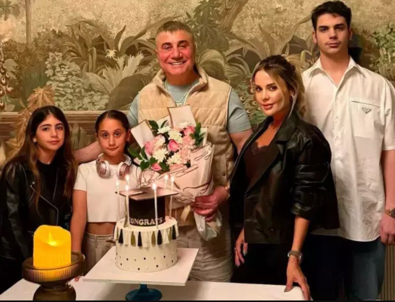 Uluslararası suç örgütü lideri Sedat Peker'in bitirdiği bölüme bakın!