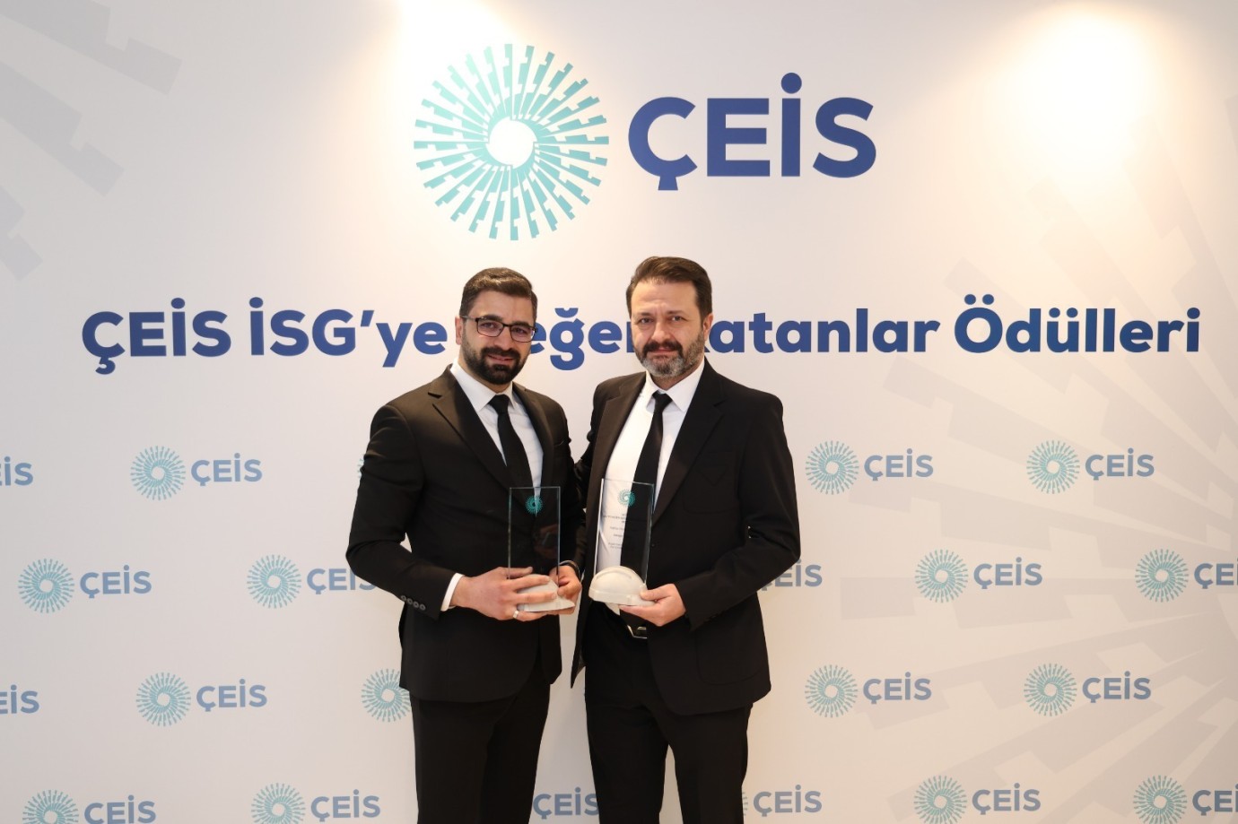 Aşkale Çimento'ya üç ödül birden