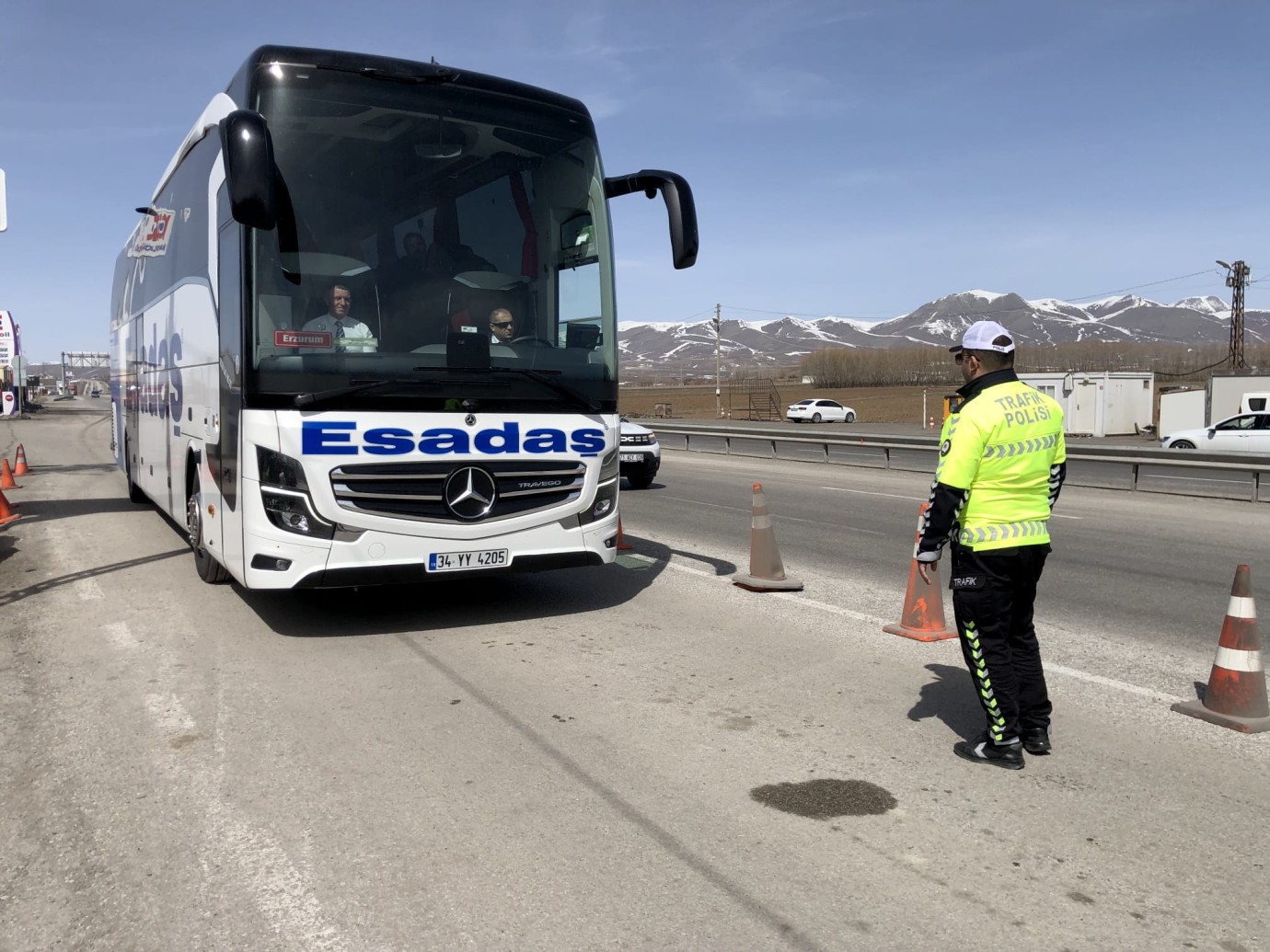Erzurum’da Bayram öncesi trafik denetimleri artırıldı