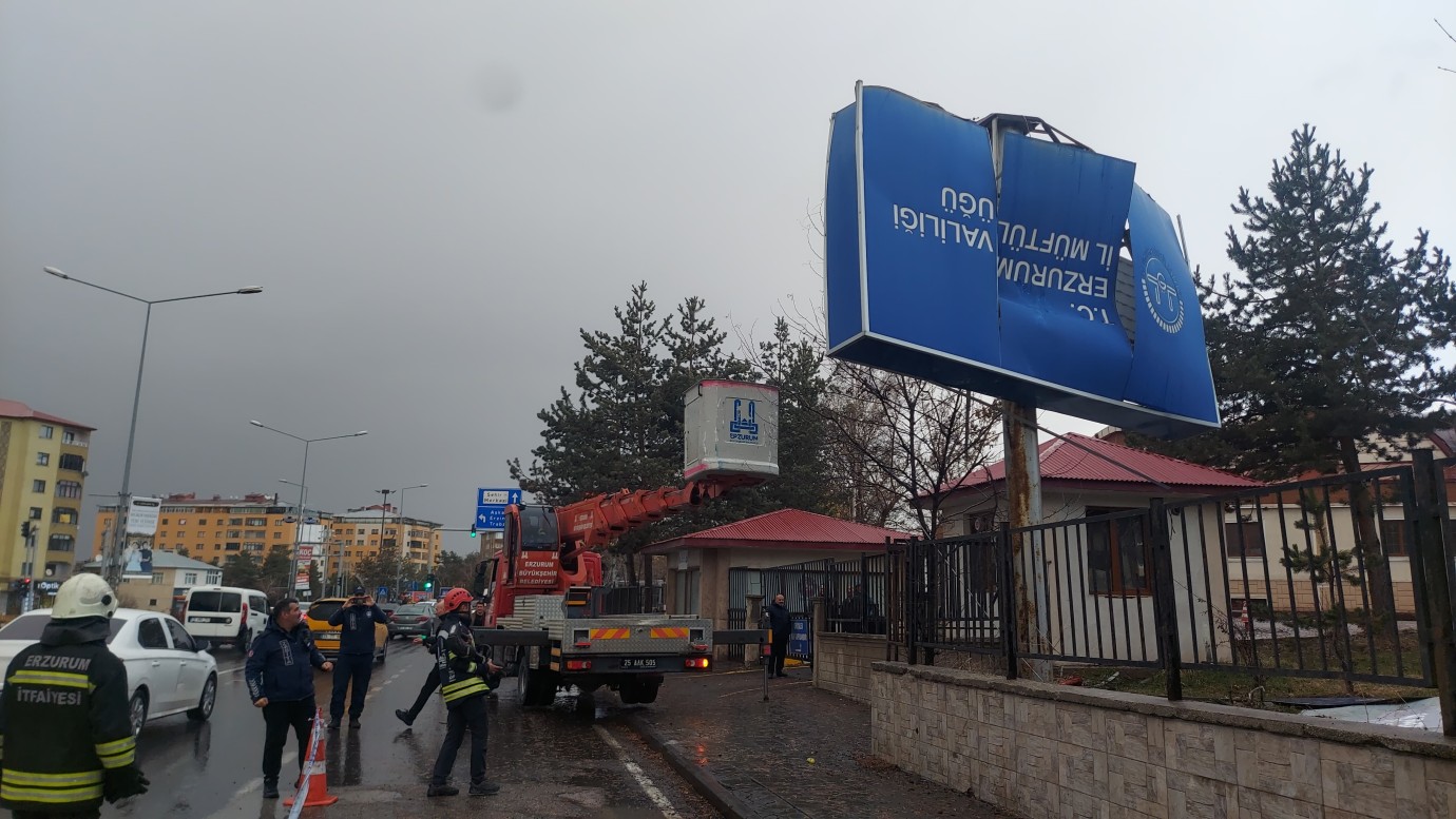 Erzurum'da kuvvetli rüzgâr ve fırtına uyarısı