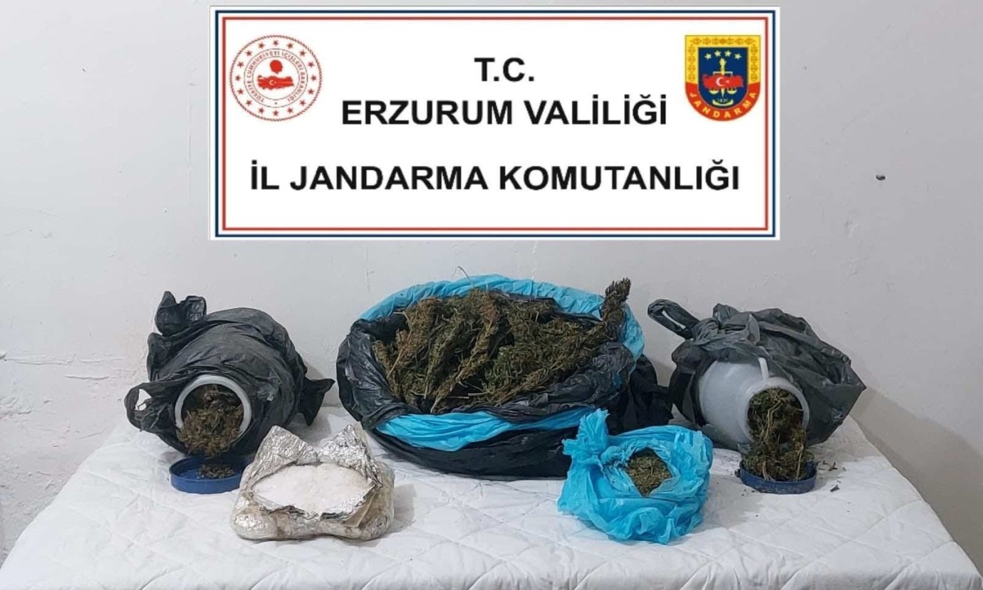 Jandarmadan uyuşturucuya geçit yok