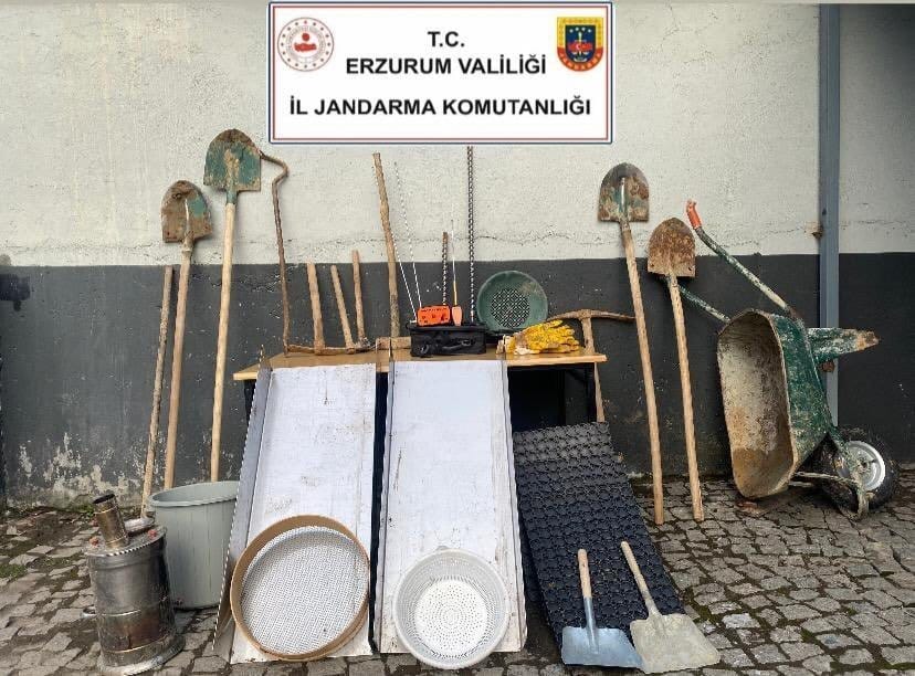 Erzurum'da kaçak kazıya gözaltı
