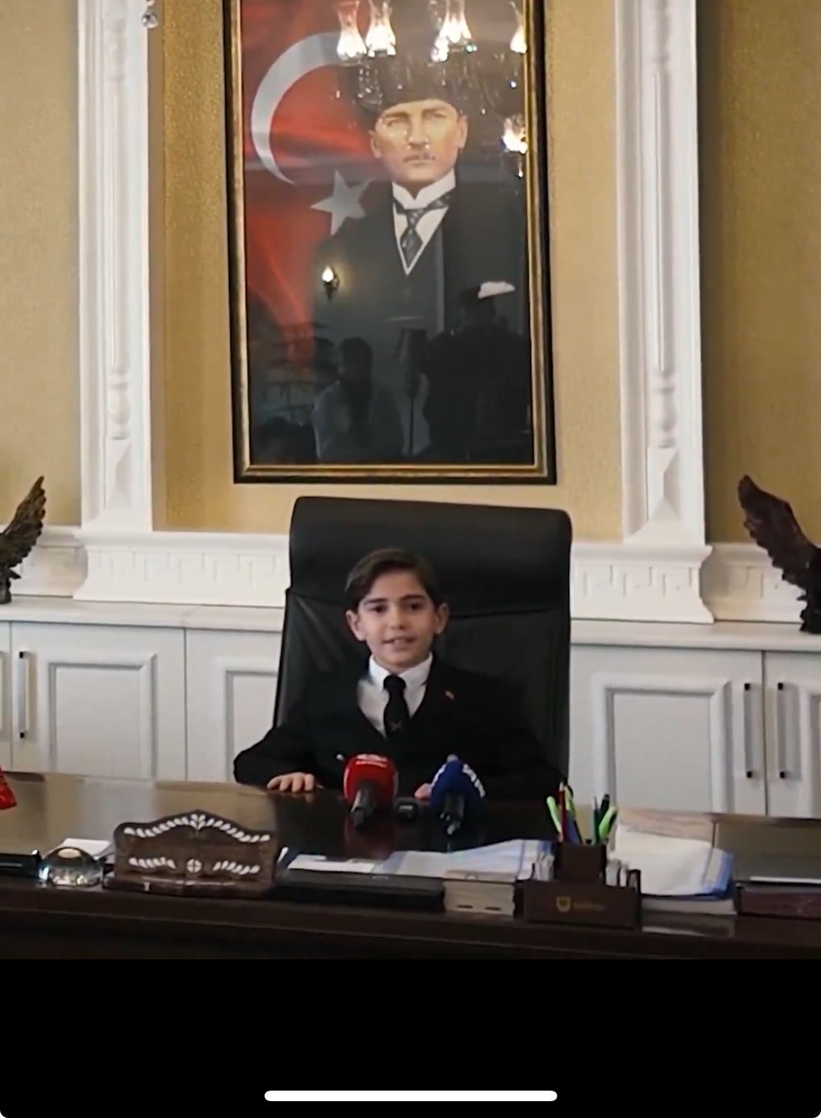 Erzurum'da temsili vali Gazze'deki çocukları unutmadı