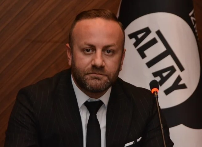 Sinan Kanlı Seçimlerde Aday Olduğunu Duyurdu