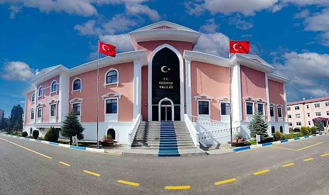 Erzurum’da kapsamlı atama: iki vali yardımcısı merkeze çekildi, 10 ilçeye yeni kaymakam