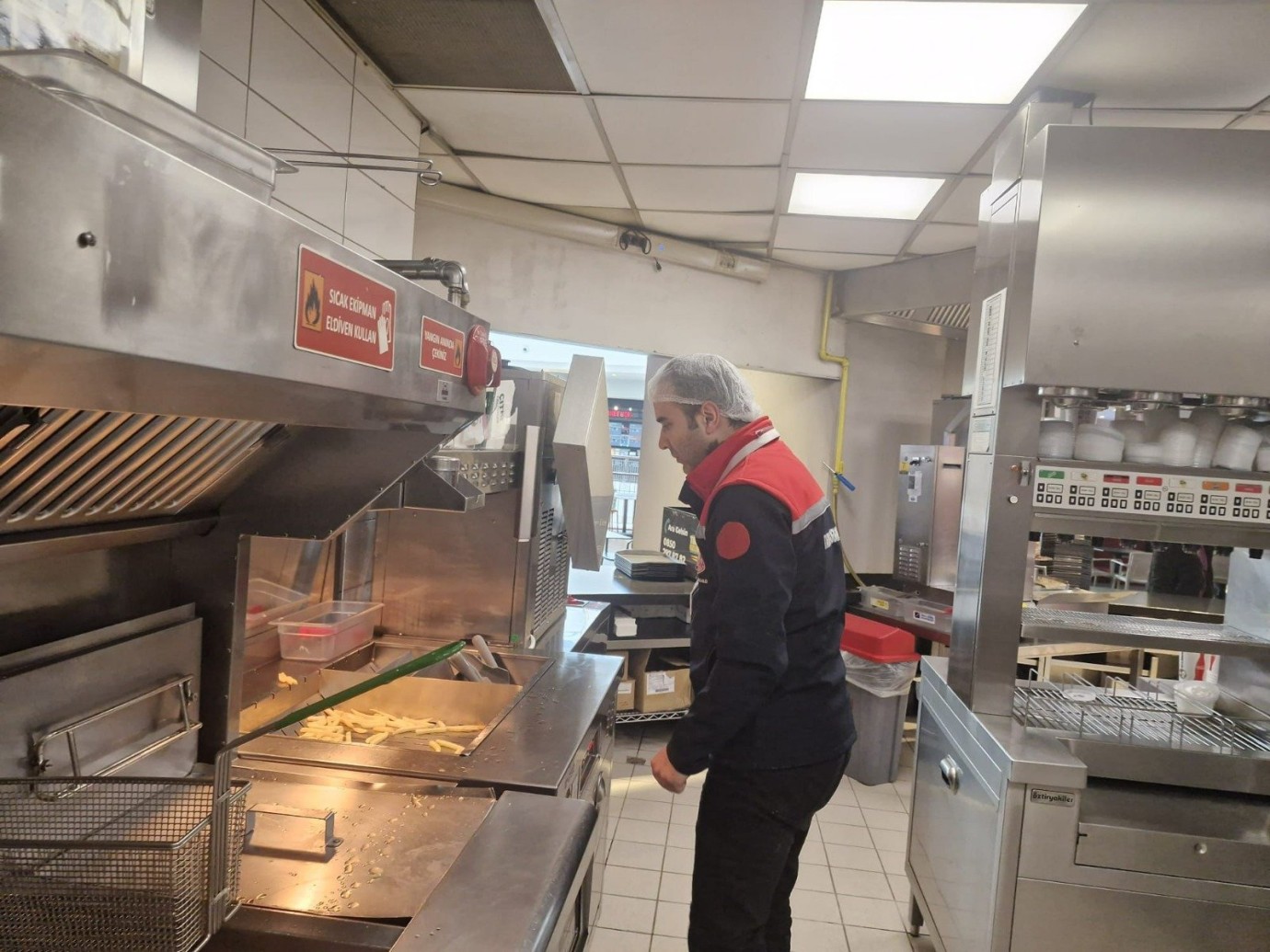 Erzurum'da gıda işletmelerine 391 denetim: 4 işletmeye ceza