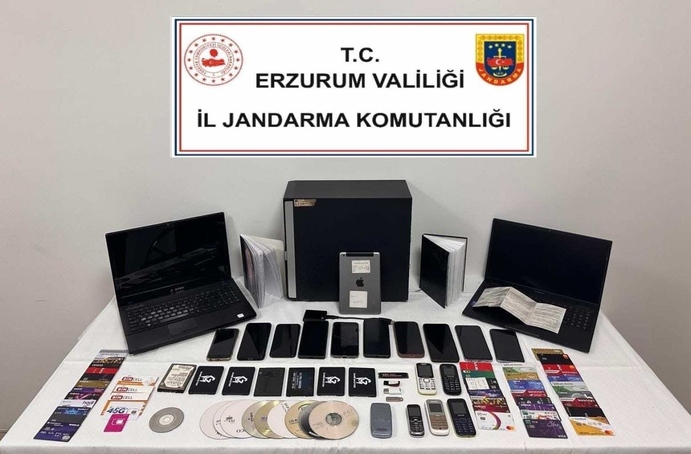 Erzurum merkezli siber dolandırıcılık operasyonu: 9 gözaltı, 2 tutuklama