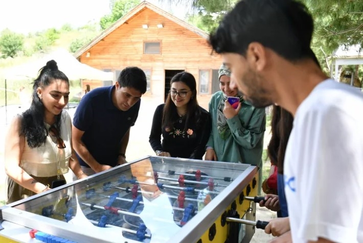 Adaylar “YKS Gençlik Kampı”nda Moral Buldu