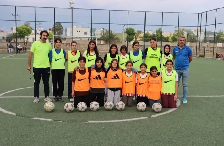 Mardinli Genç Kızlar Sahada Fark Yaratıyor