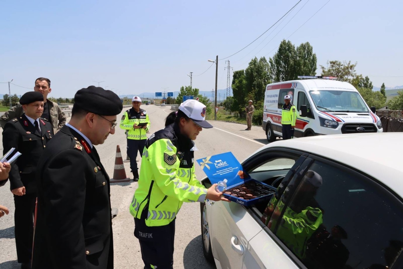 Erzurum’da trafik denetimleri sürüyor