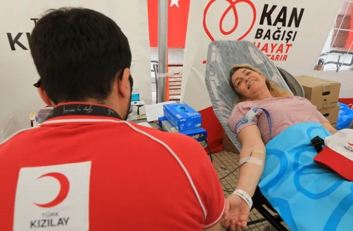 Türkiye, Kan Bağışında Dünyada 3. Sırada: Günde 9 Bin Ünite Kana İhtiyaç Duyuluyor