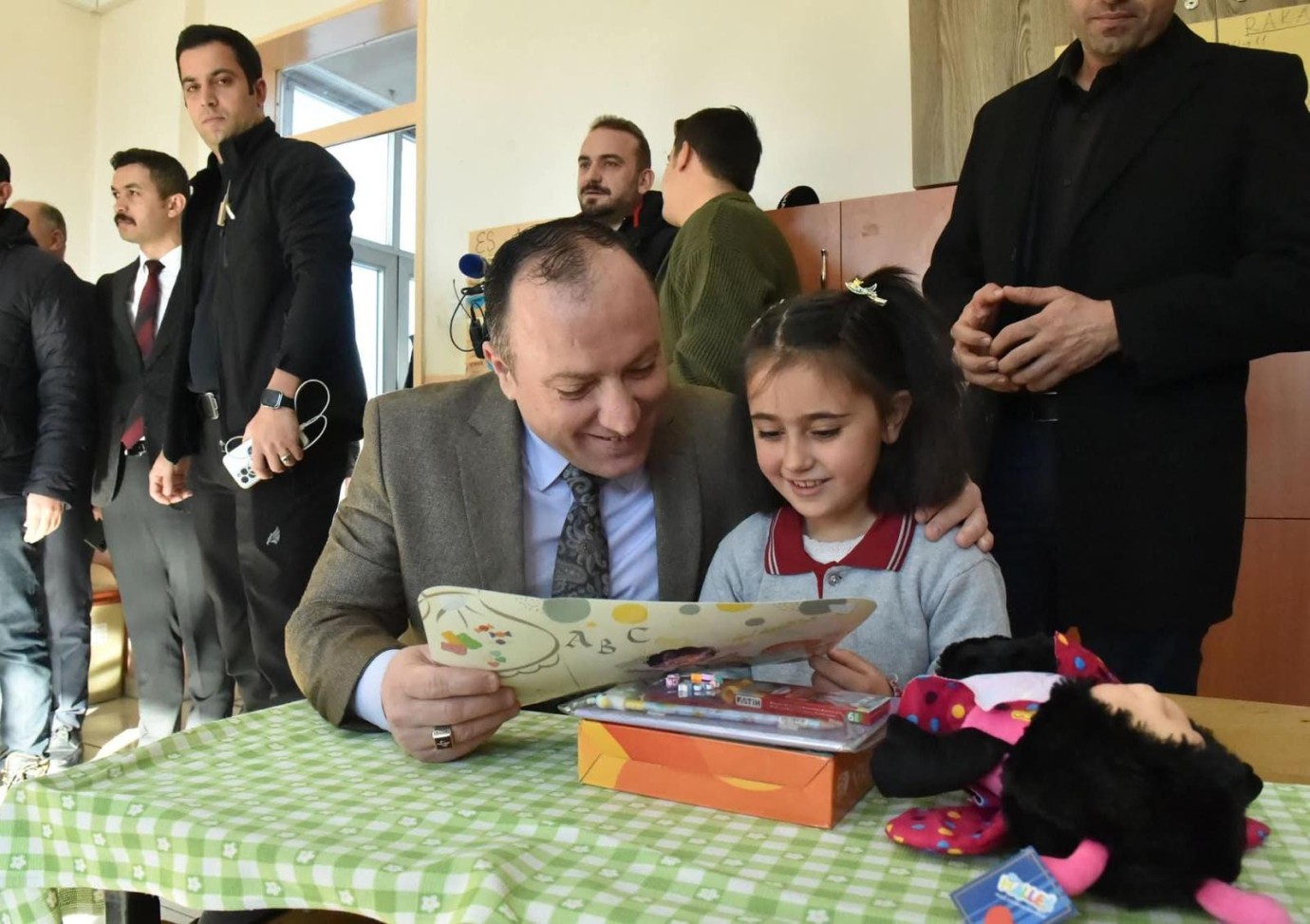 Erzurum'da 160 bin öğrenci karne aldı