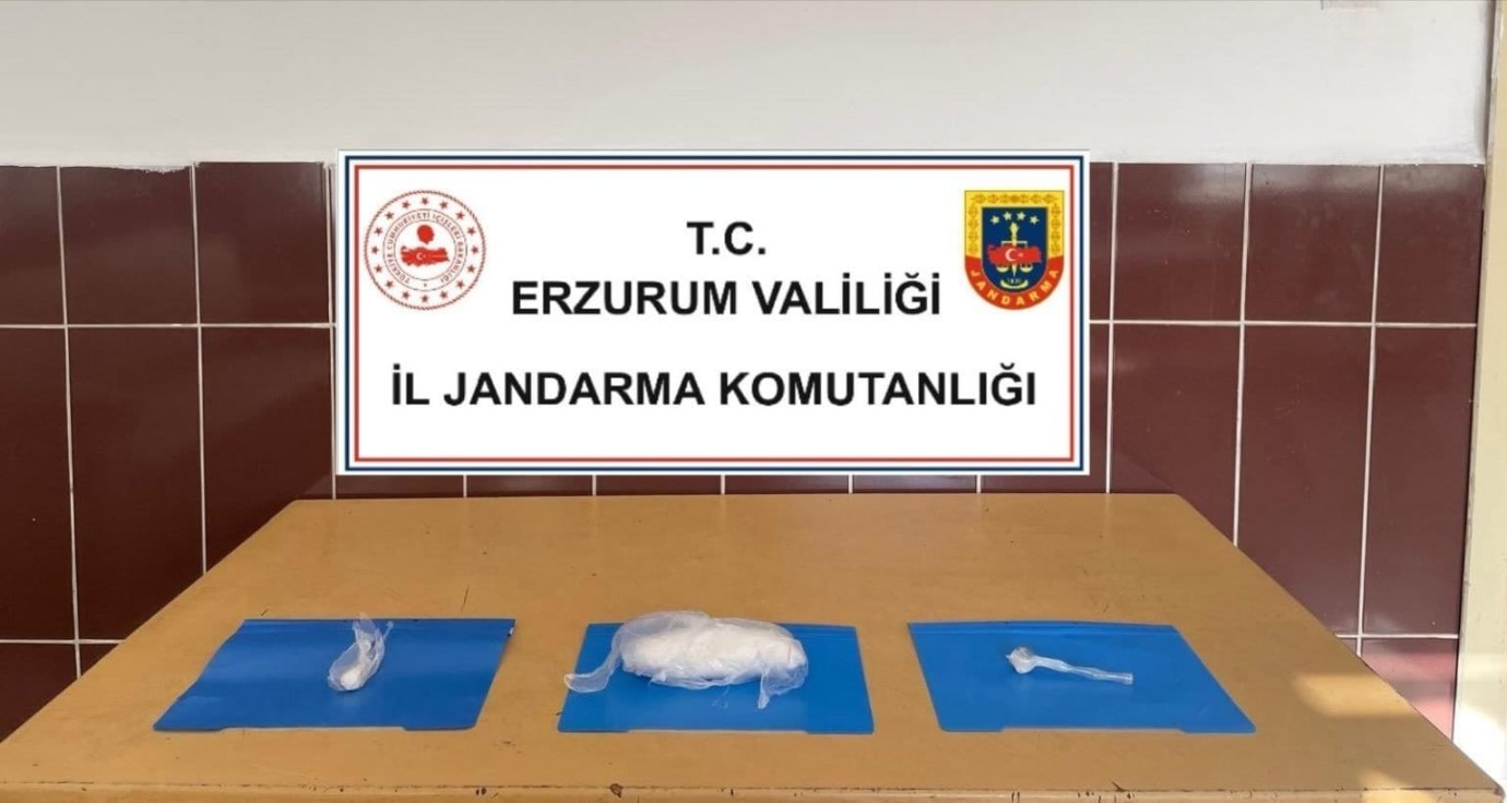 Erzurum'da jandarmadan uyuşturucu operasyonu: 2 tutuklama