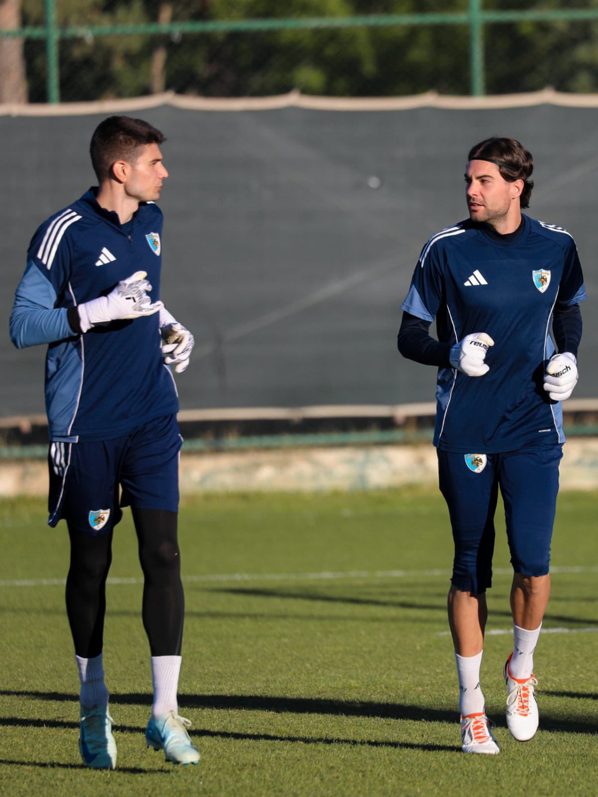 Dadaşlar, Sakaryaspor karşısında