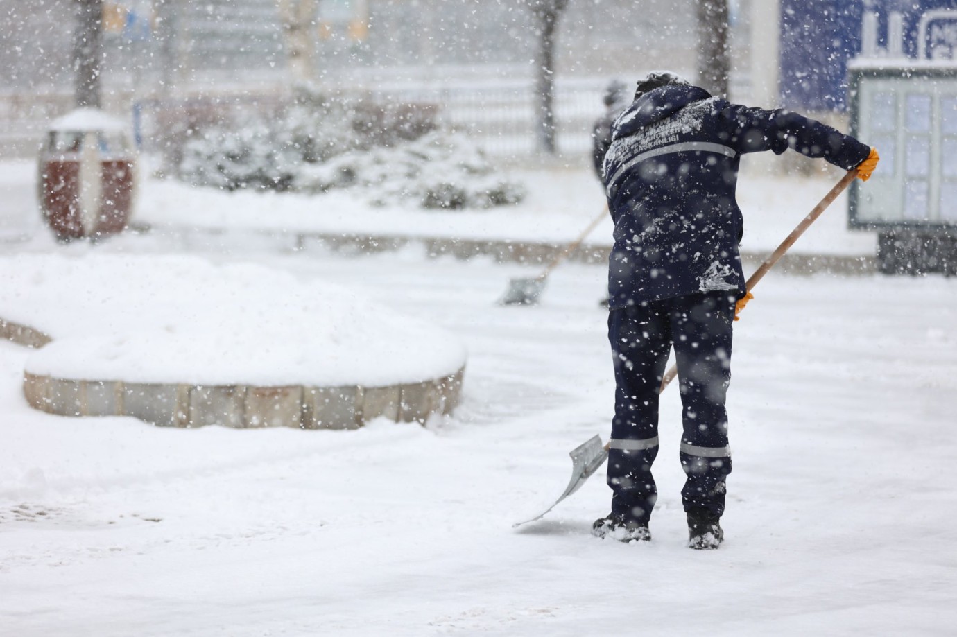 Erzurum’da ekipler 7/24 sahada