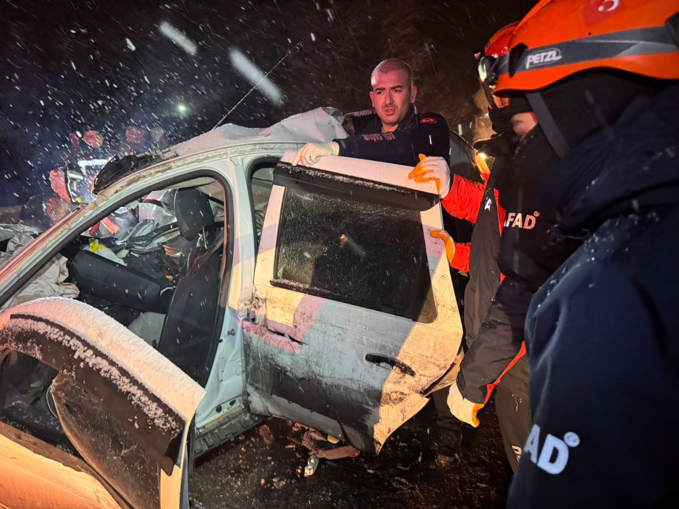 Erzurum’da feci kaza! 2’si kardeş 4 ölü