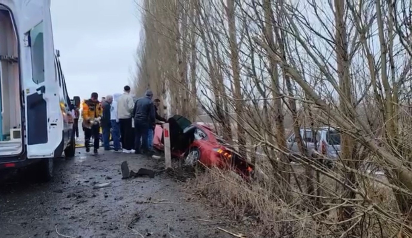 Erzurum’da feci kaza! Ölü ve yaralılar var