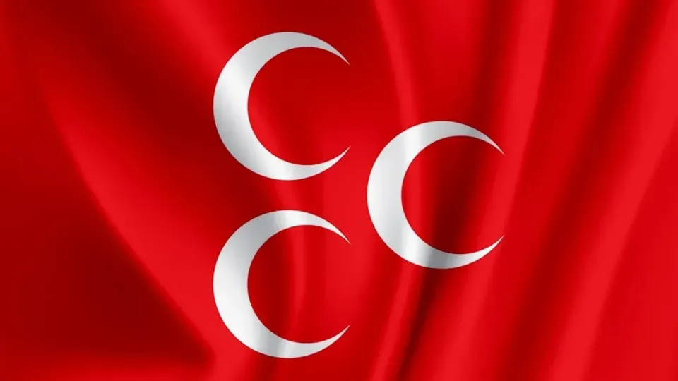 MHP İstanbul il ve ilçe teşkilatları feshedildi! Partiden şok karar