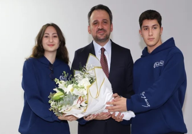 Gençlik ve Spor Bakan Yardımcısı Dr. Enes Eminoğlu, Bursa’da Gençlerle Bir Araya Geldi